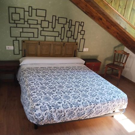Hostal La Medina De Camponaraya Esterno foto