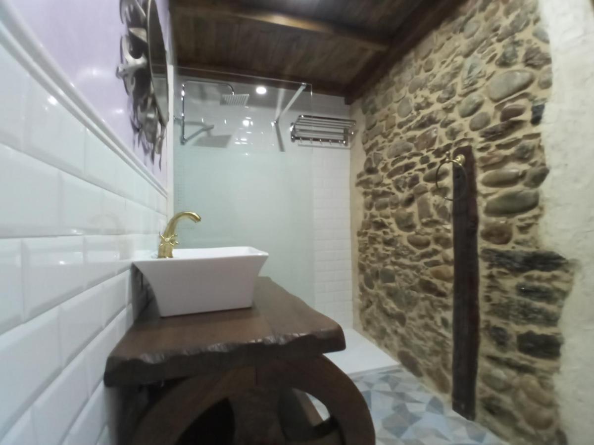 Hostal La Medina De Camponaraya Esterno foto