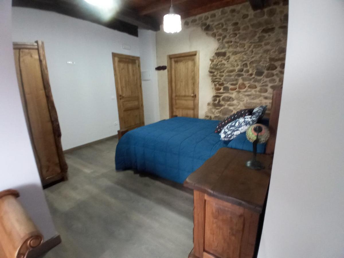 Hostal La Medina De Camponaraya Esterno foto