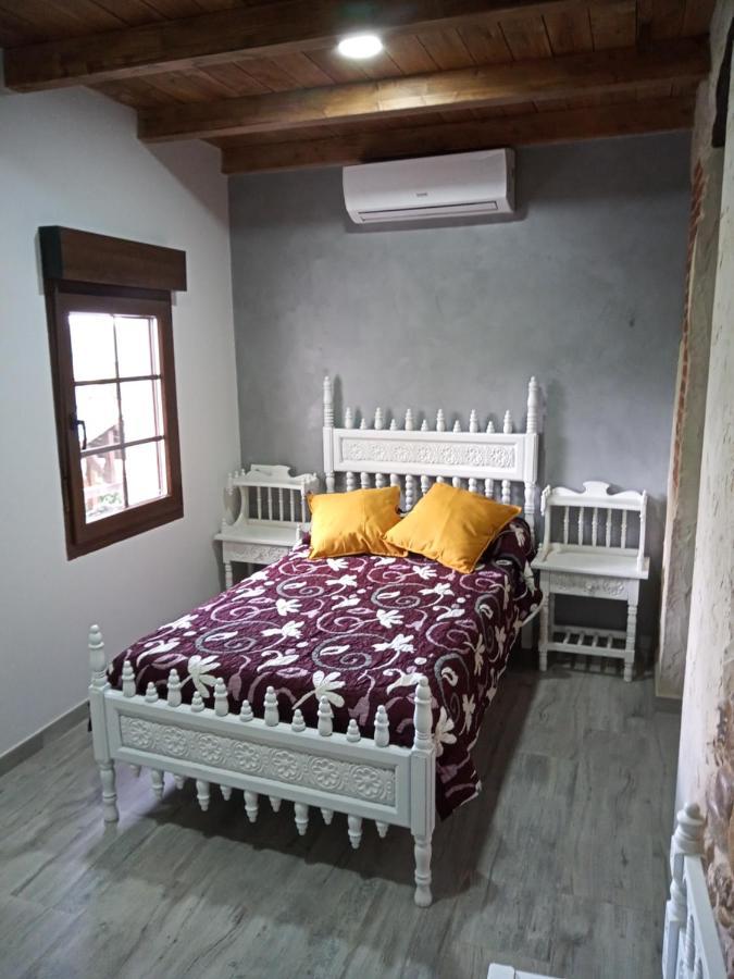 Hostal La Medina De Camponaraya Esterno foto