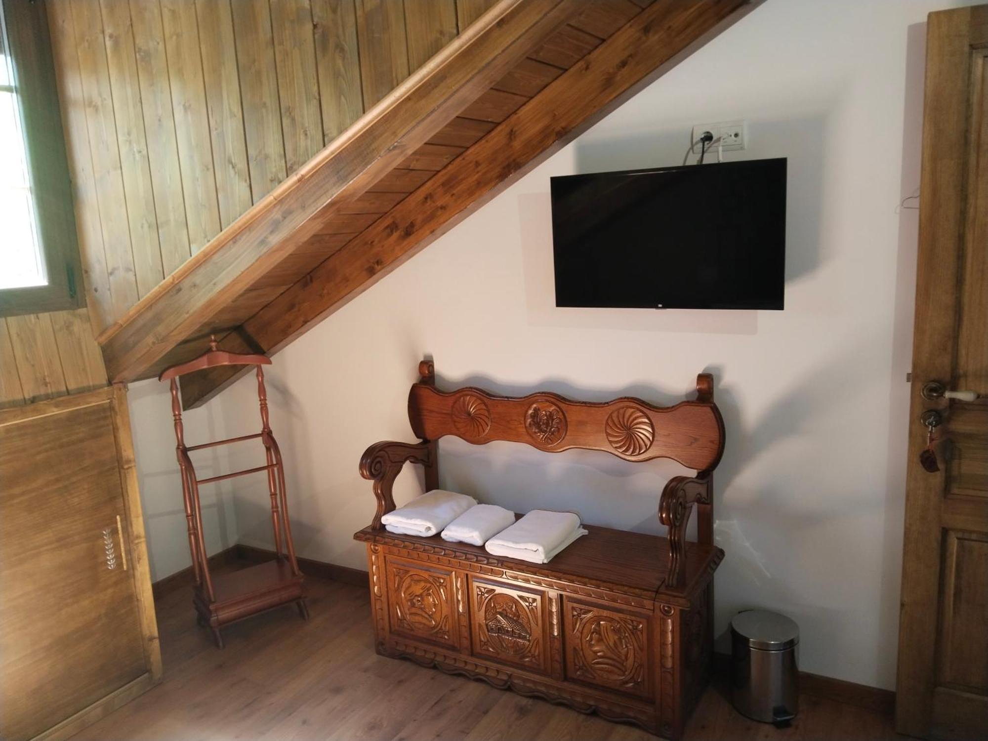 Hostal La Medina De Camponaraya Esterno foto
